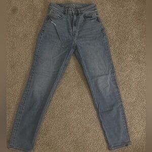 american eagle mom jeans